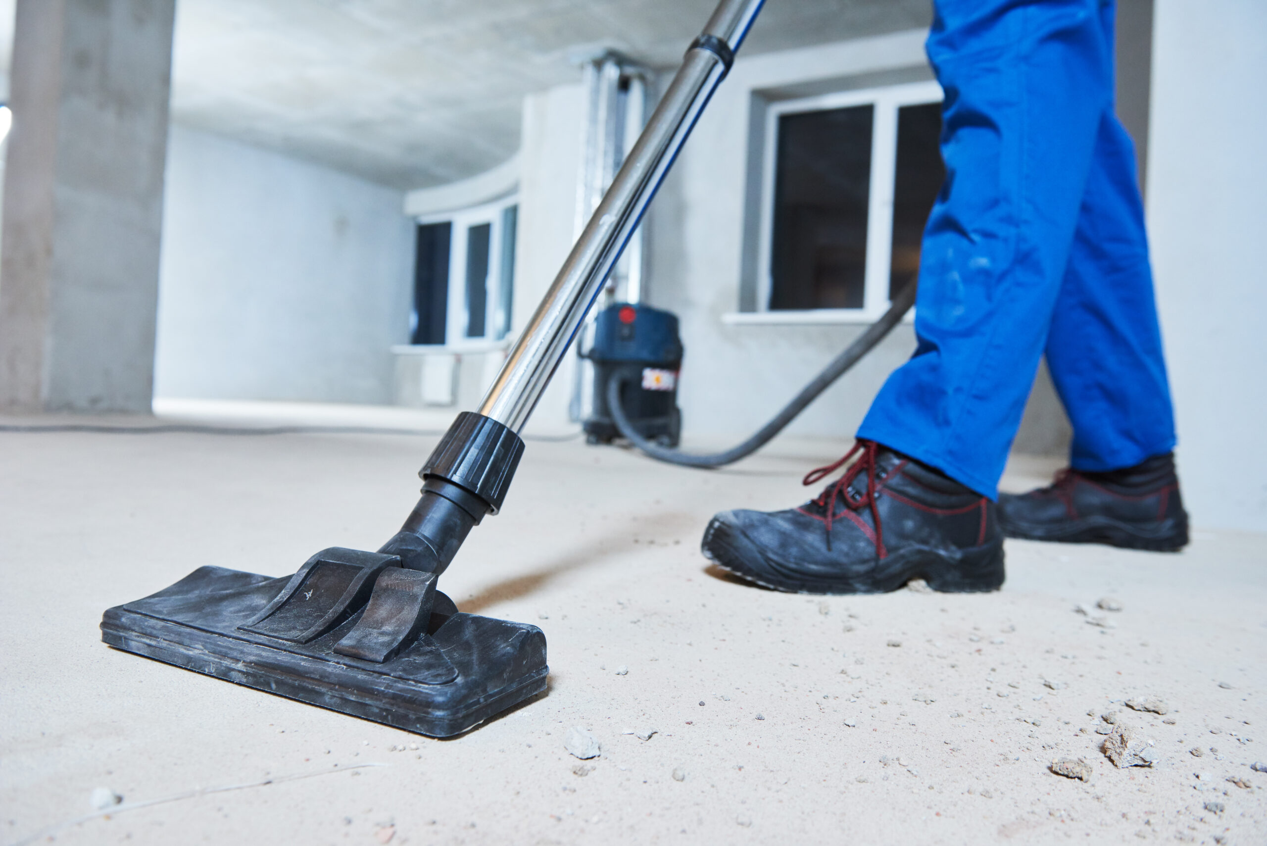 Post-renovation dust removal with a professional vacuum cleaner